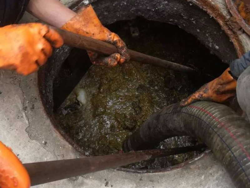 专业各种下水管道疏通化粪池 隔油池清理环卫车抽粪