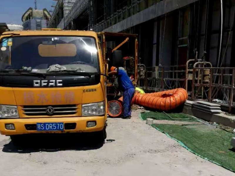 清理化粪池清洗管道,最好的管道疏通化粪池清理公司