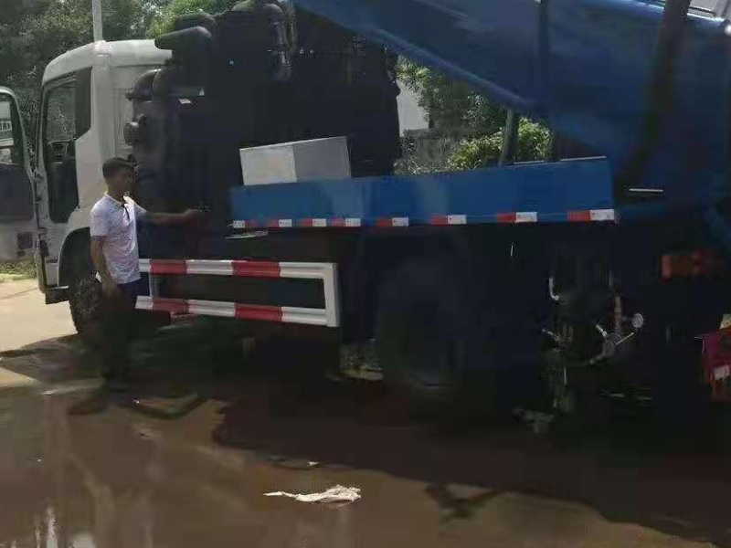 长宁平塘路隔油池清理疏通化粪池清理疏通阴沟清理疏通