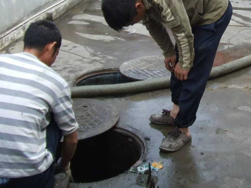 南京鼓楼区中央门下水道疏通化粪池清理 抽粪 清淤 抽泥浆