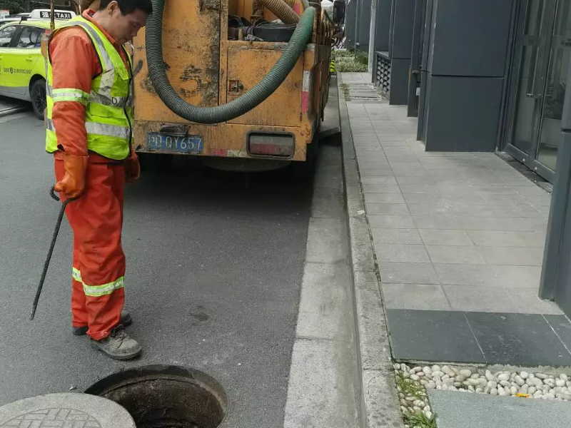 通化门附近维修水管漏水换水龙头安装马桶地漏